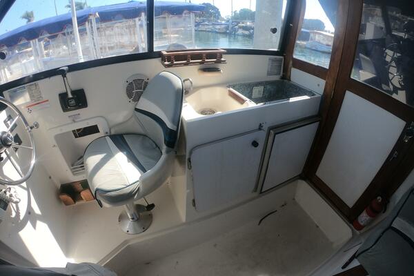 Ted S Toy 21ft Bayliner Yacht For Sale