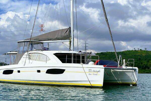 43-ft-Leopard-2015-Sunkissed-Phuket Thailand yacht for sale