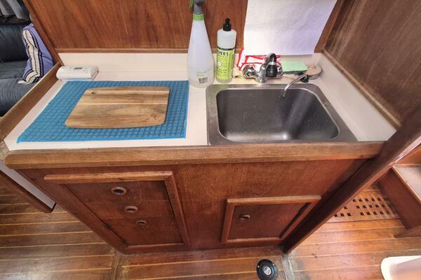 Heaven s Door 35ft Niagara Yacht For Sale