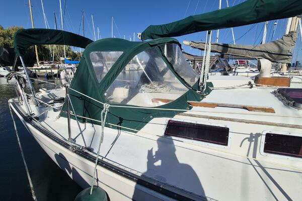 Heaven s Door 35ft Niagara Yacht For Sale