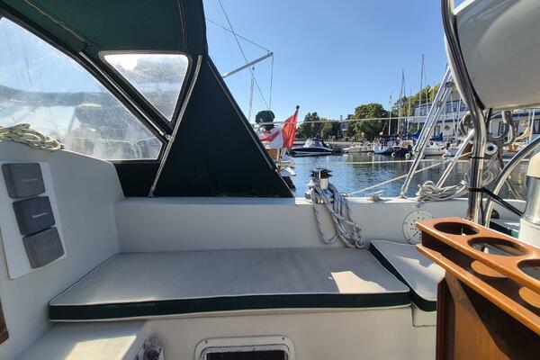 Heaven s Door 35ft Niagara Yacht For Sale