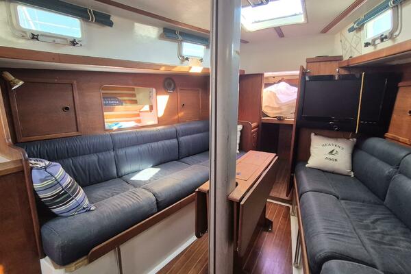 Heaven s Door 35ft Niagara Yacht For Sale