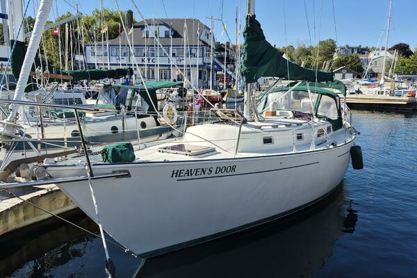 Heaven s Door 35ft Niagara Yacht For Sale