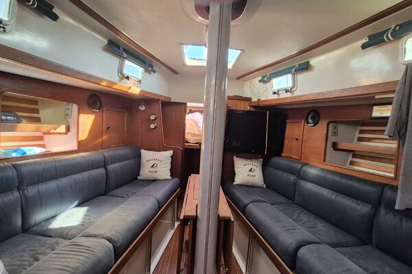 Heaven s Door 35ft Niagara Yacht For Sale