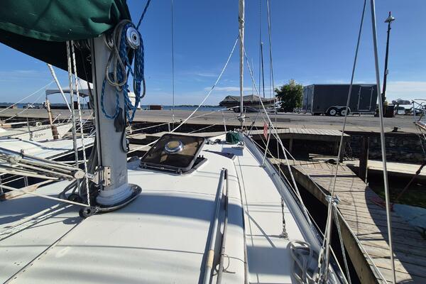 Heaven s Door 35ft Niagara Yacht For Sale
