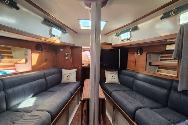 Heaven s Door 35ft Niagara Yacht For Sale