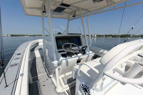 Photo of the 2004 Jupiter 31 FS "Smoke Show"