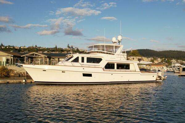 2023 Offshore Yachts 64