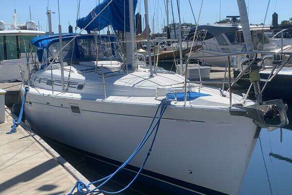 Photo of the 1998 Beneteau 463 "XTC"