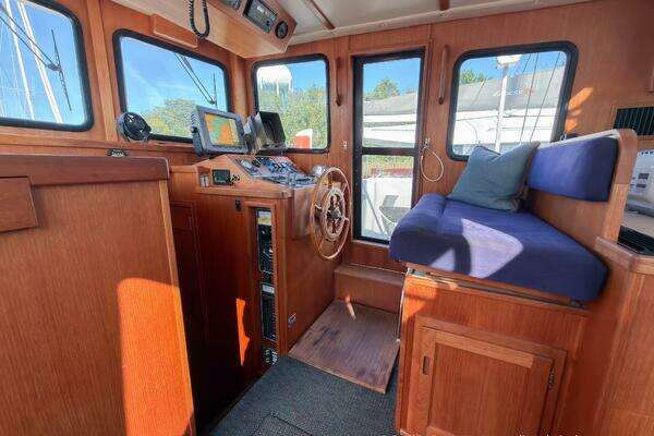 Nordic Tugs 37 Yacht For Sale