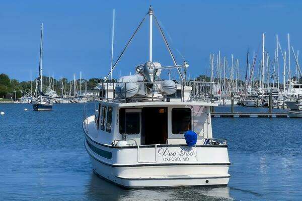 Nordic Tugs 37 Yacht For Sale