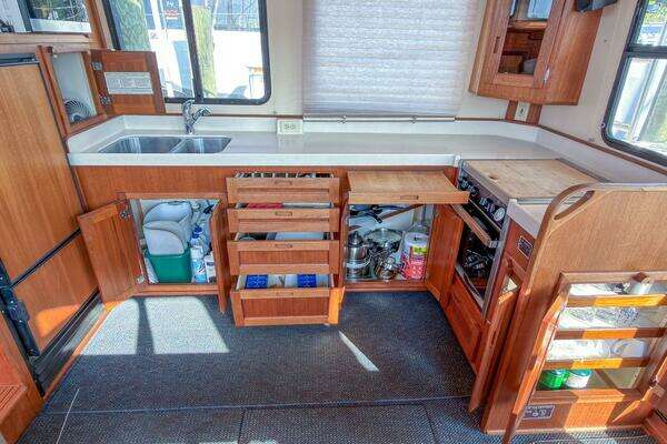 Nordic Tugs 37 Yacht For Sale