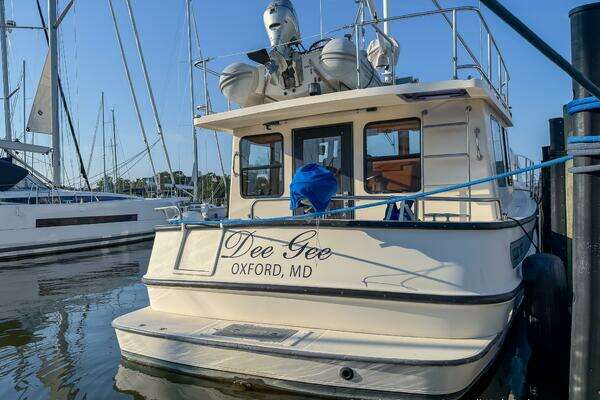 Nordic Tugs 37 Yacht For Sale