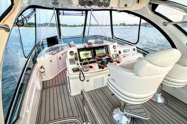 Sea Ray 52 Sedan Bridge Yacht For Sale