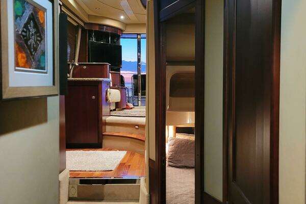 Sea Ray 52 Sedan Bridge Yacht For Sale