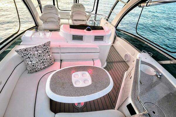 Sea Ray 52 Sedan Bridge Yacht For Sale