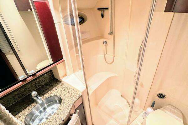 Sea Ray 52 Sedan Bridge Yacht For Sale