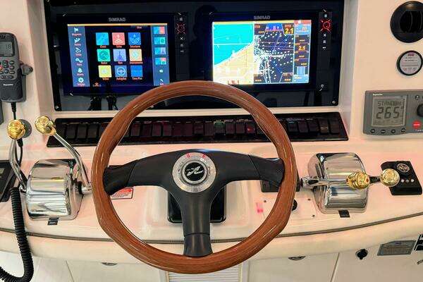 Sea Ray 52 Sedan Bridge Yacht For Sale