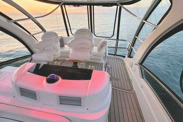 Sea Ray 52 Sedan Bridge Yacht For Sale