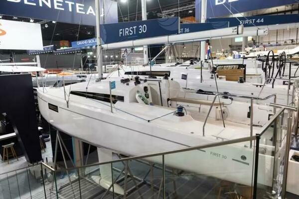 Beneteau First 30 New for 2025