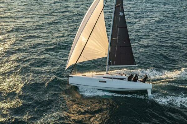 Beneteau First 30