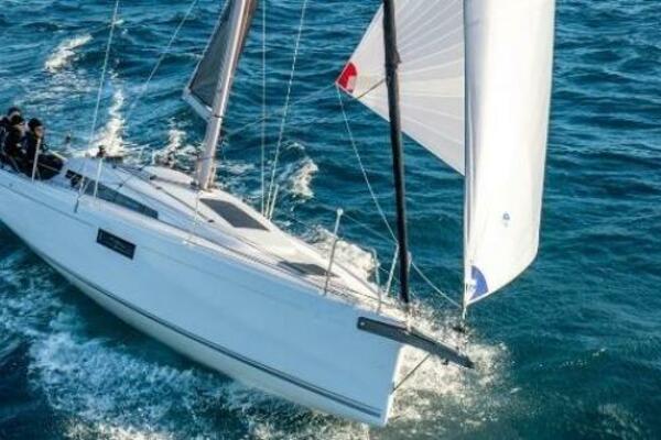 Beneteau First 30