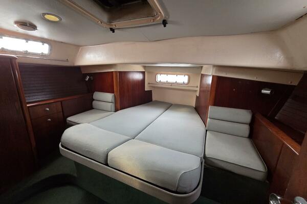 Juels 38ft Moody Yacht For Sale