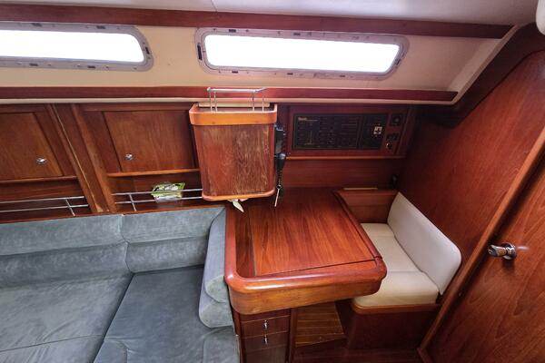 Juels 38ft Moody Yacht For Sale