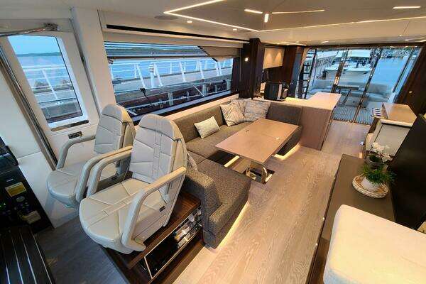 Sunseeker 68 Manhattan Yacht For Sale