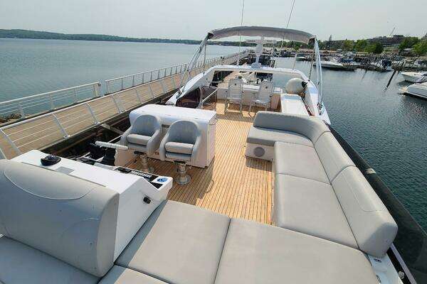 Sunseeker 68 Manhattan Yacht For Sale