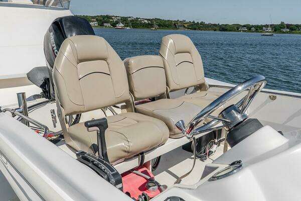 Photo of the 2005 Riviera 51 Flybridge "Chillax"