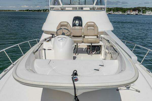 Photo of the 2005 Riviera 51 Flybridge "Chillax"