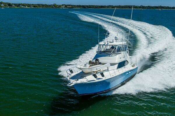 Photo of the 2005 Riviera 51 Flybridge "Chillax"