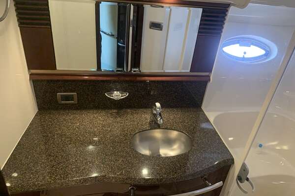 Sea Ray 52 SUNDANCER Yacht For Sale