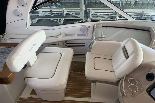 Sea Ray 52 SUNDANCER Yacht For Sale
