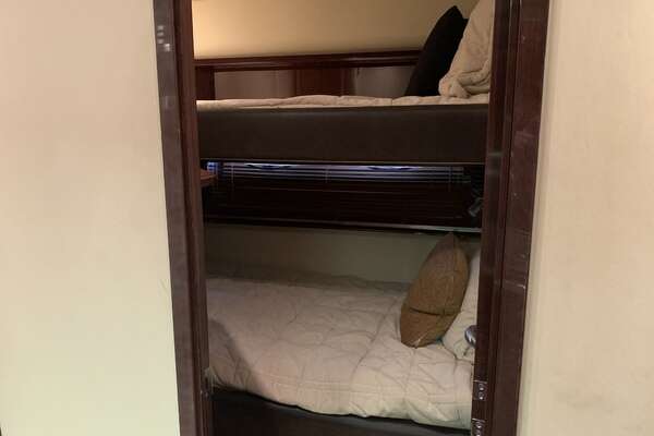 Sea Ray 52 SUNDANCER Yacht For Sale