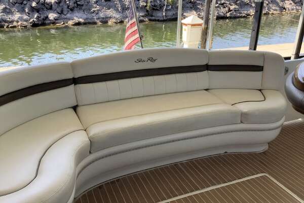 Sea Ray 52 SUNDANCER Yacht For Sale