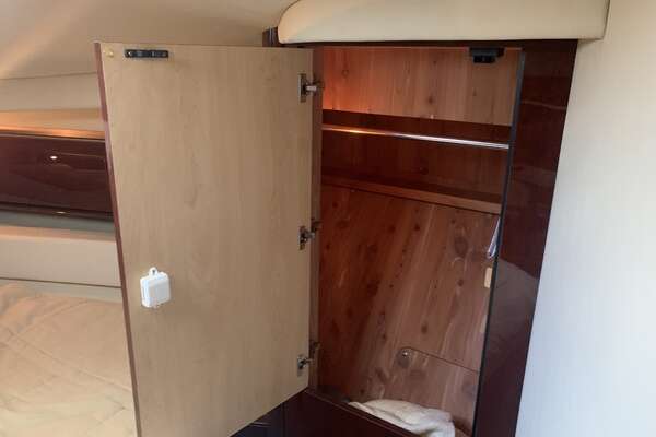 Sea Ray 52 SUNDANCER Yacht For Sale