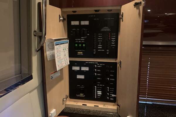 Sea Ray 52 SUNDANCER Yacht For Sale