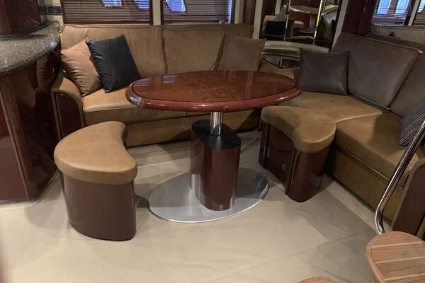 Sea Ray 52 SUNDANCER Yacht For Sale