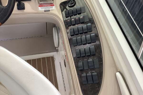 Sea Ray 52 SUNDANCER Yacht For Sale