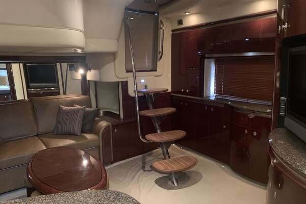 Sea Ray 52 SUNDANCER Yacht For Sale