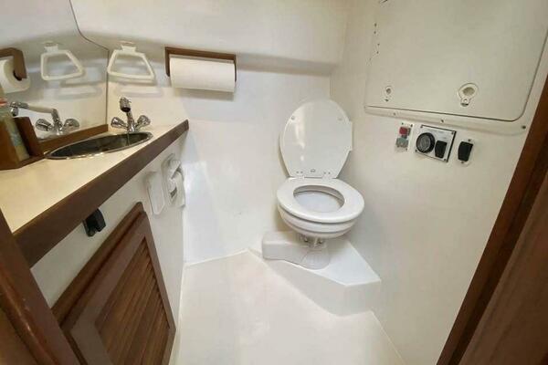 Ronny Anne 36ft Judge Yacht For Sale