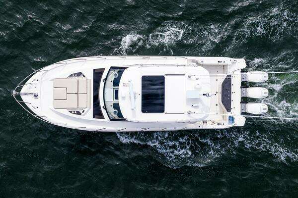 2024 Boston Whaler 40