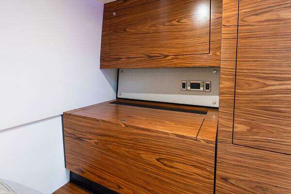 2024 Boston Whaler 40