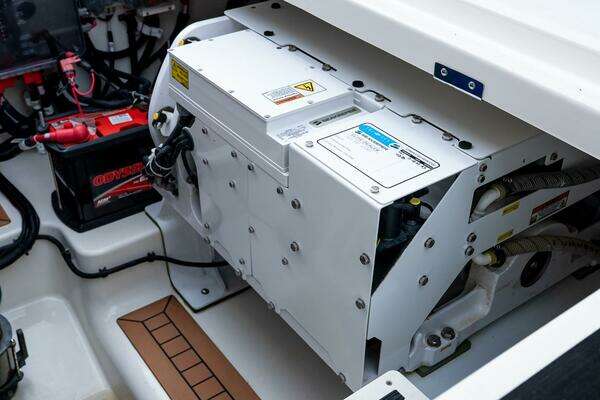 2024 Boston Whaler 40