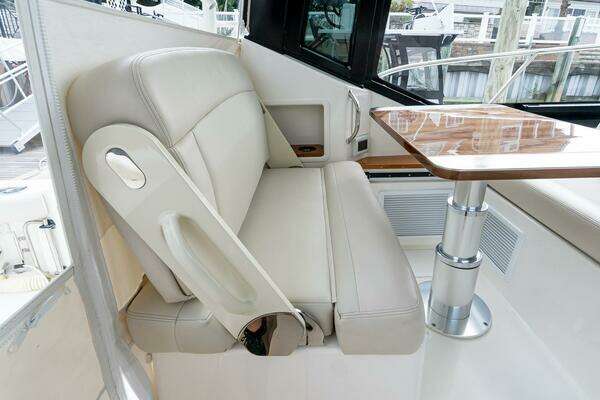 2024 Boston Whaler 40