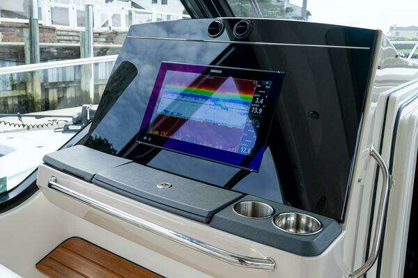 2024 Boston Whaler 40