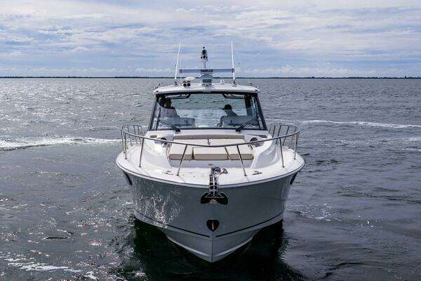 2024 Boston Whaler 40
