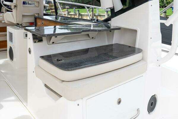 2024 Boston Whaler 40